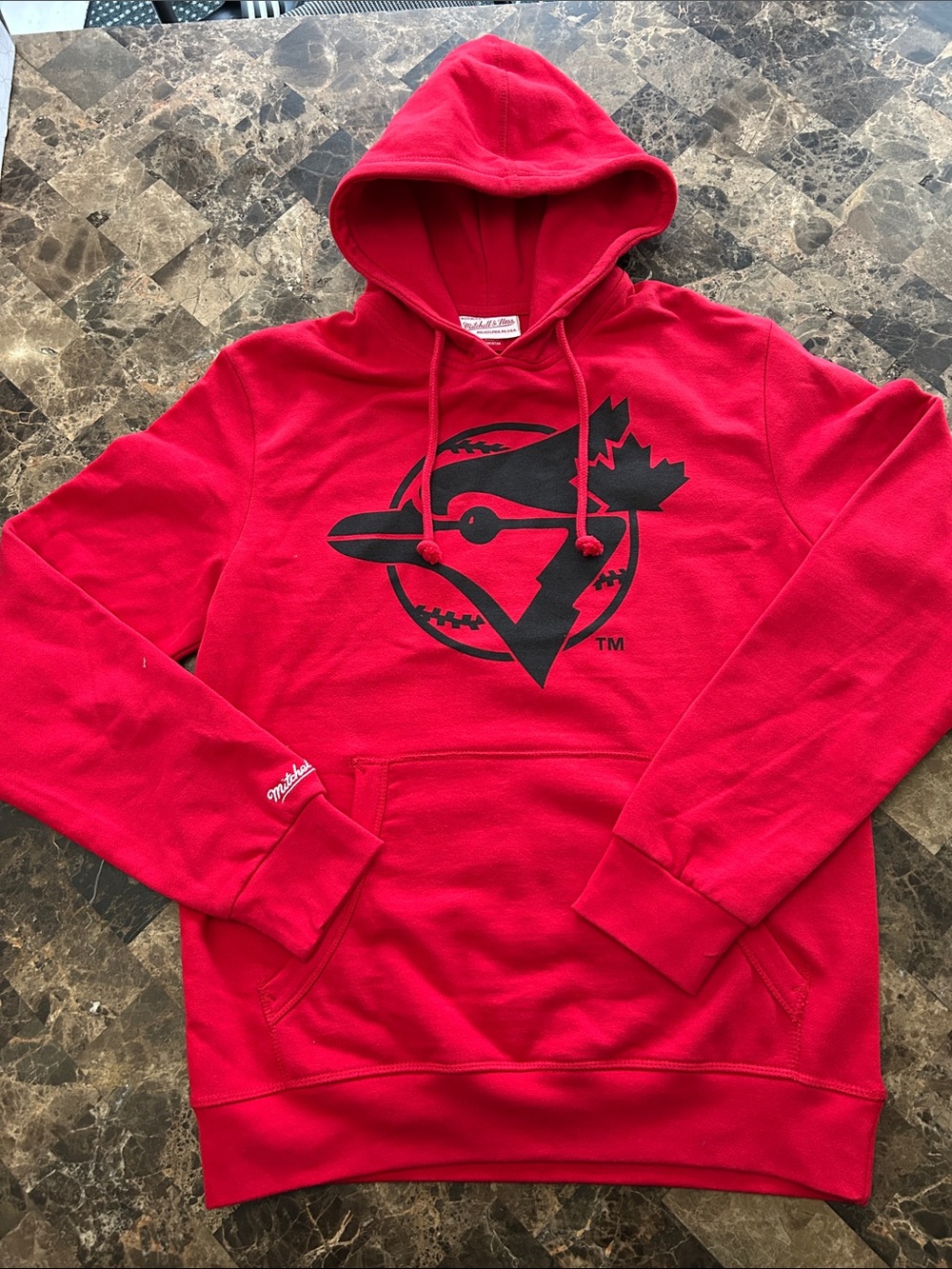 NWT 🆕 Mitchell & Ness Red Toronto Blue Jays Hoodie with Black Logo M